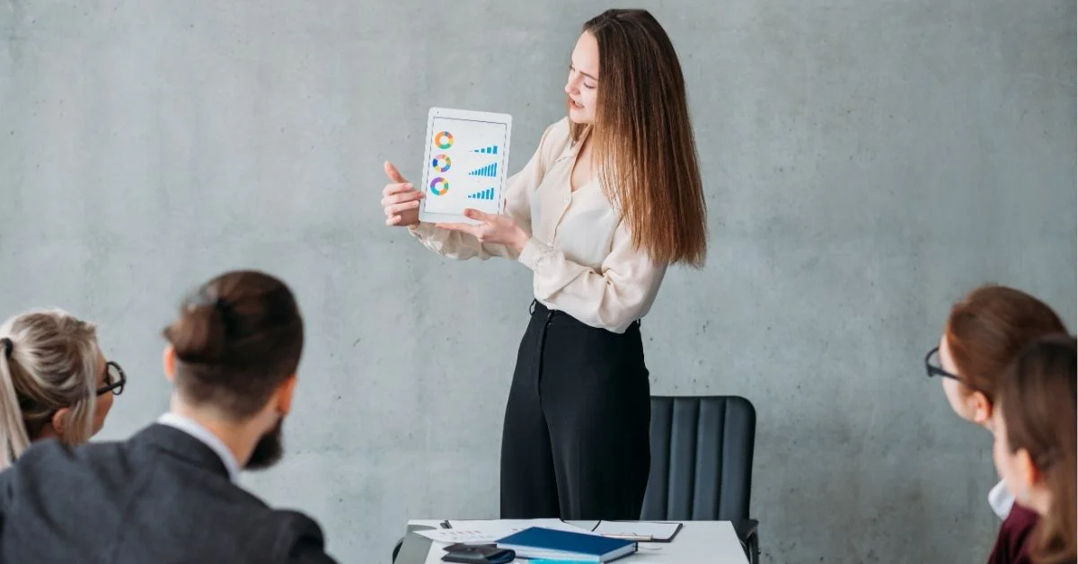 Growth Hacking Strategy: A Complete Guide to Rapid, Sustainable Business Growth